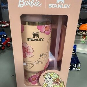 Stanley Just peachy Barbie Cup